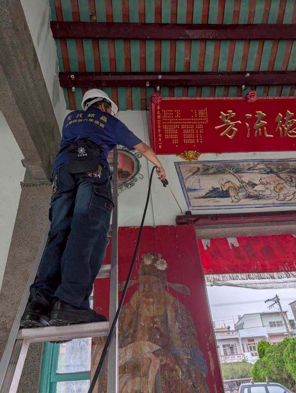 戴氏祠堂：處理門楣與彩繪木構