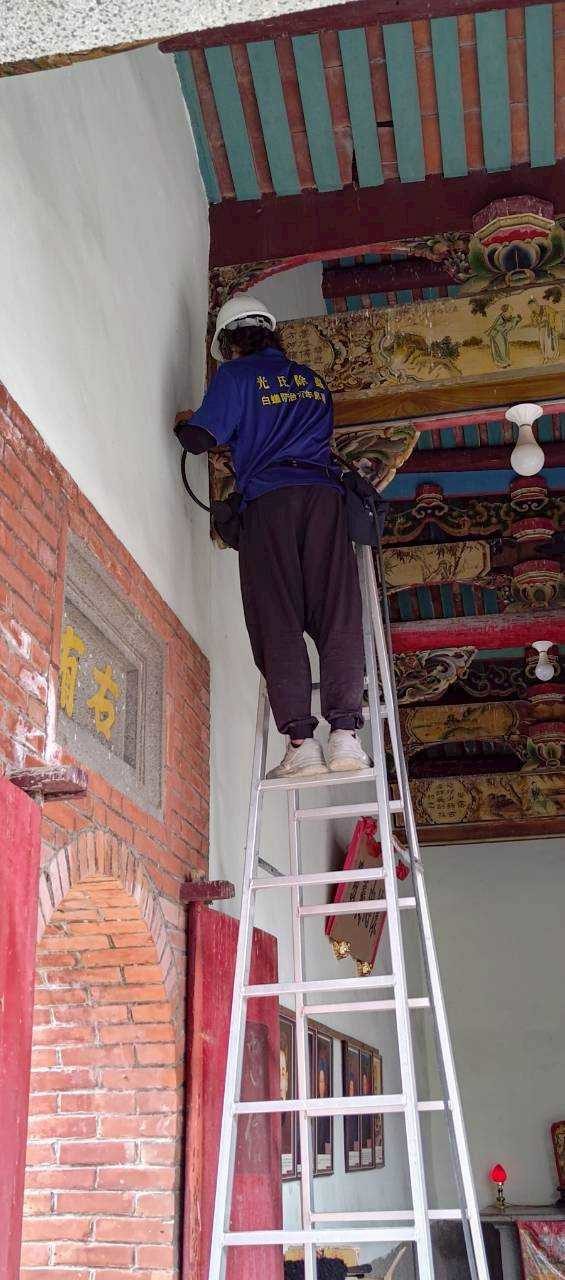 戴氏祠堂：處理牆面與屋架交界