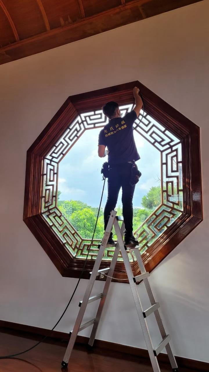 觀音禪寺：處理八角形木窗框
