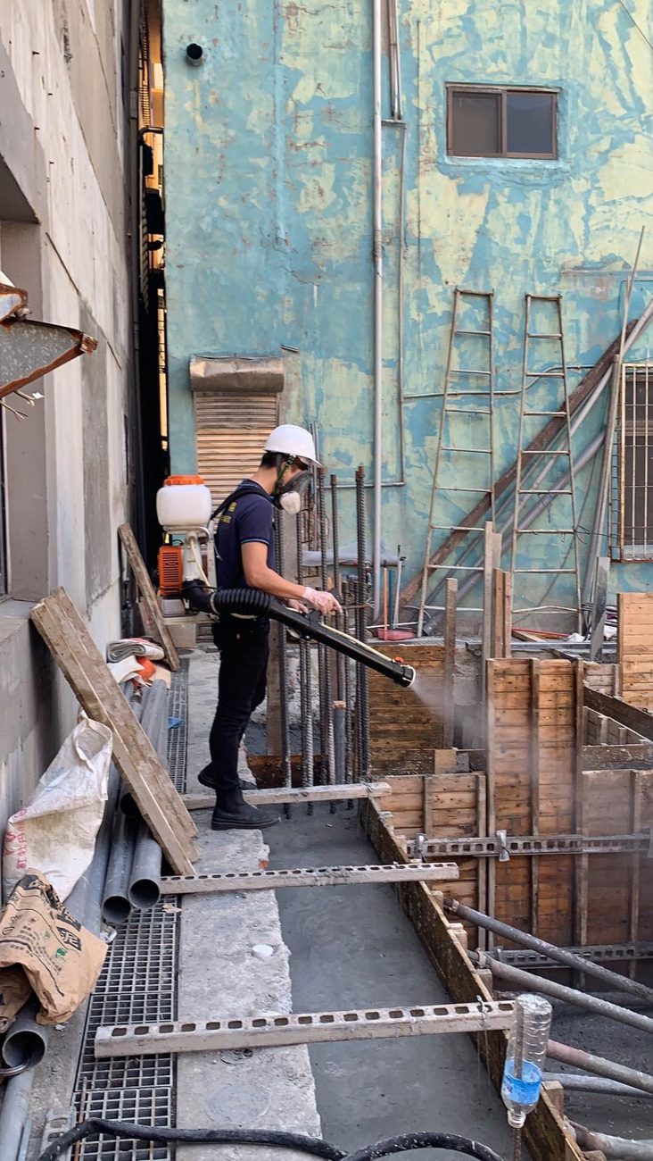 建築工地消毒:處理地下室鋼筋與模板區